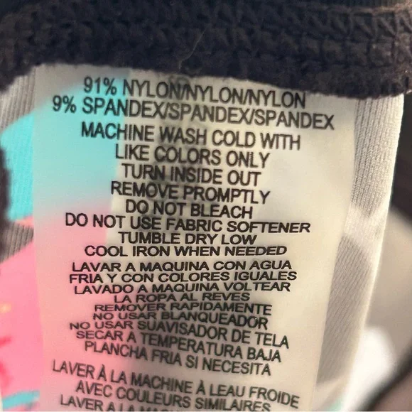 Calvin Klein Performance Women's High-Waist Bike Shorts Size L 🆕 - Picture 8 of 8